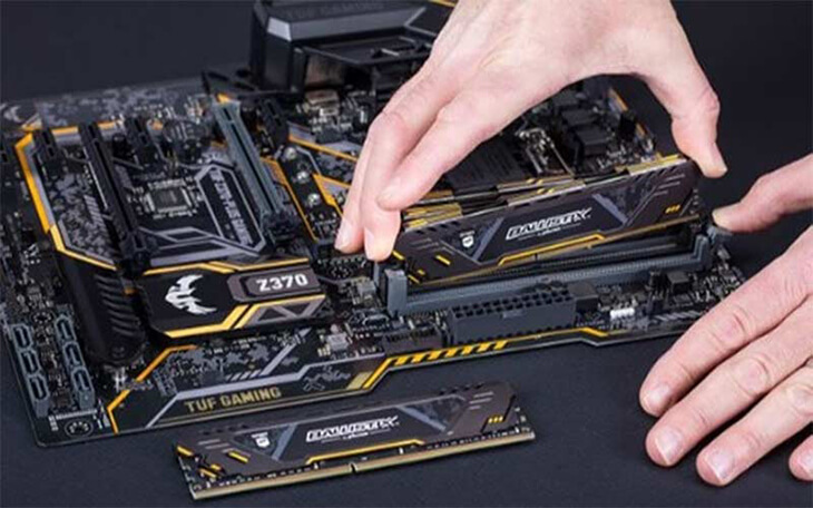 lap-ram-vao-mainboard.jpg