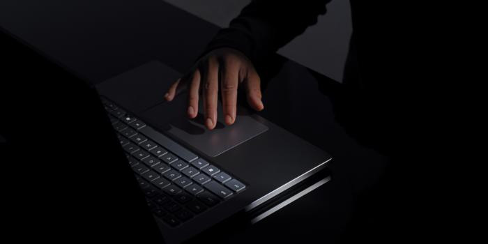 TNC Store Microsoft Surface Laptop Ultra Ra Mắt Với Kiến Trúc RTX Spark Mới