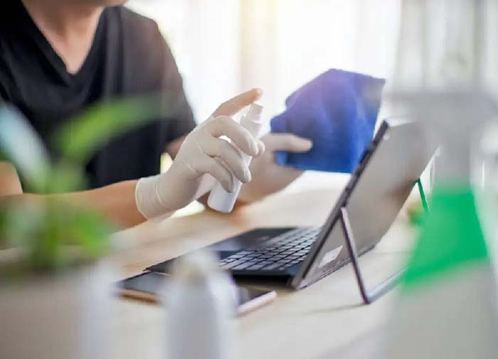 TNC Store Hướng Dẫn Cách Vệ Sinh Màn Hình Máy Tính Đúng Cách