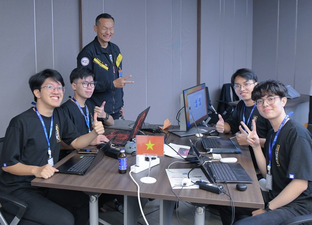 TNC Store Sinh viên đại học bách khoa dùng laptop nào
