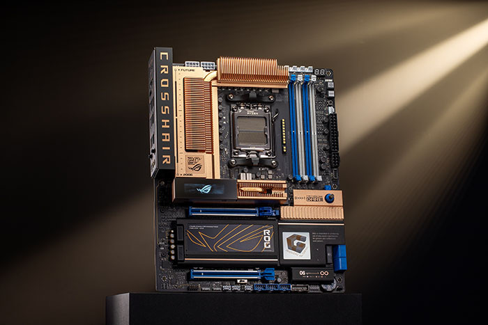 TNC Store ROG Crosshair 2006 ra mắt: Phiên bản kỷ niệm 20 năm ASUS ROG với thiết kế hoài cổ độc đáo