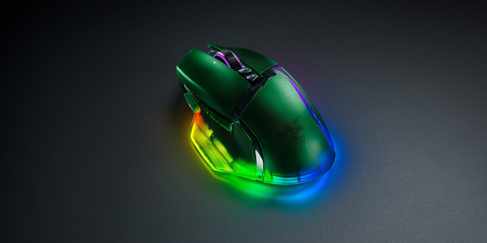 TNC Store Chuột Gaming Không Dây Razer Basilisk V3 Pro 35K - Phantom Green Edition (RZ01-05240300-R3A1) 